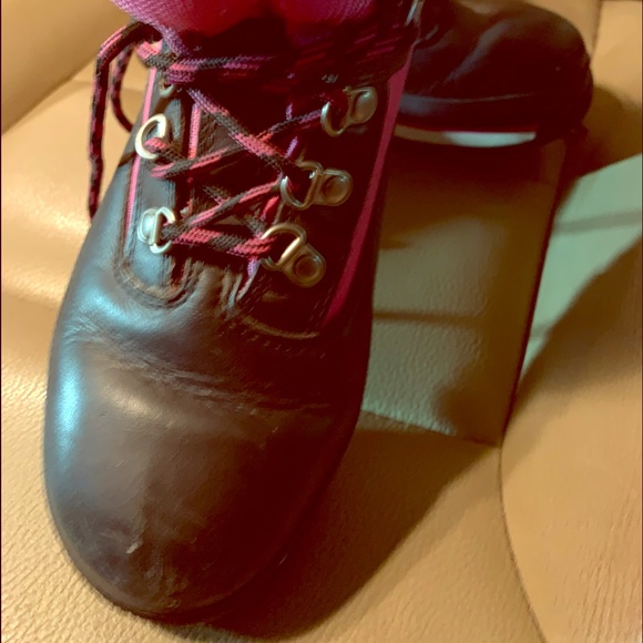 Timberland Boots - Picture 1 of 3